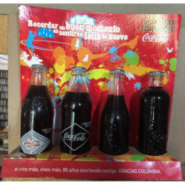 Juego Botellas 80 Años Exhibidor- Colombia 2002