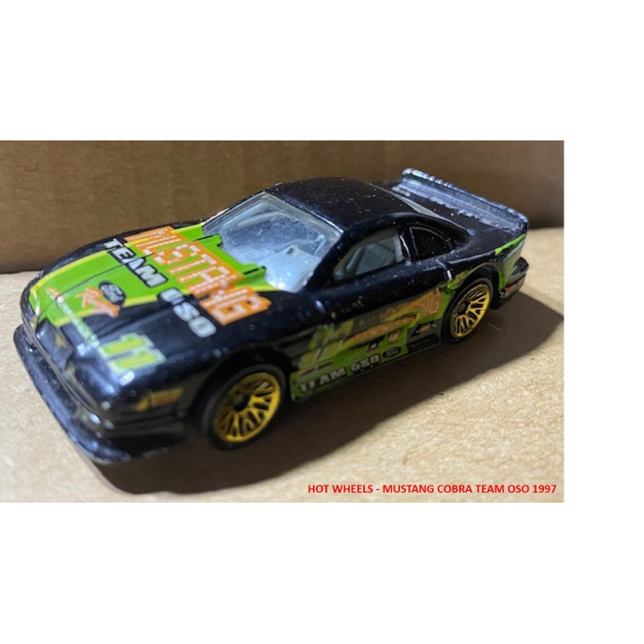 Hot Wheels - Carros a escala reverso