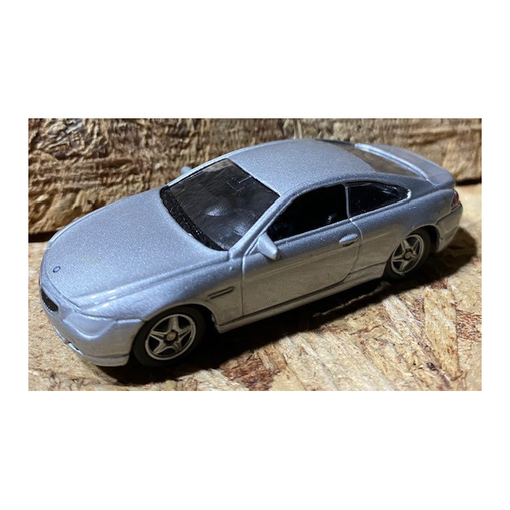 Welly - Carros a escala reverso