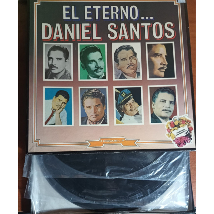 Daniel Santos - El Eterno... ( 4 Vinilos) reverso